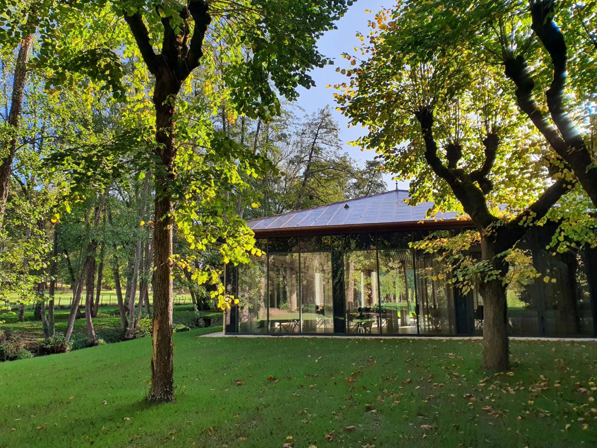 Chateau De Vault De Lugny Exteriör bild